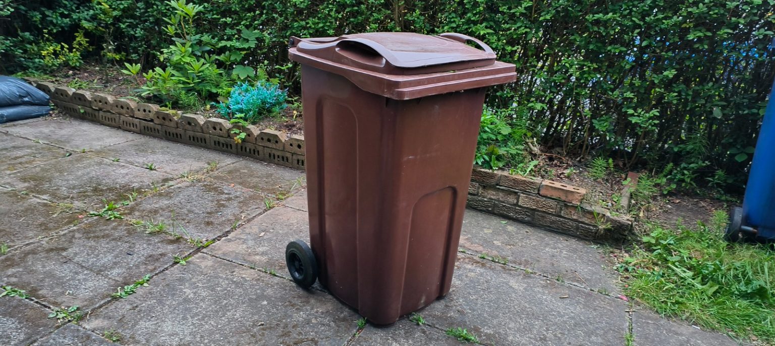 Q&A New Renfrewshire Council garden waste charges Renfrewshire News
