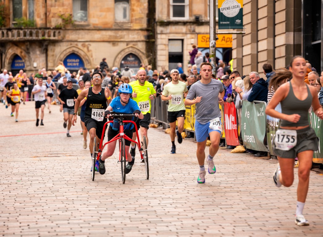 Wheelchair athlete at Paisley 10k 2026