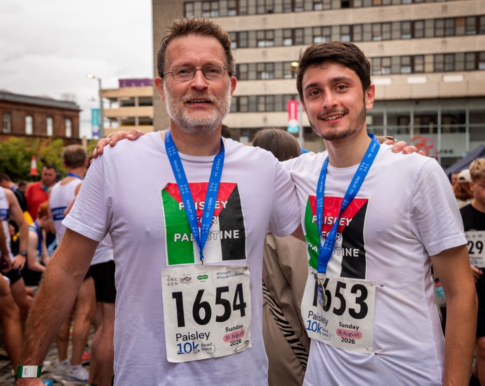 Paisley 10k runners with medals