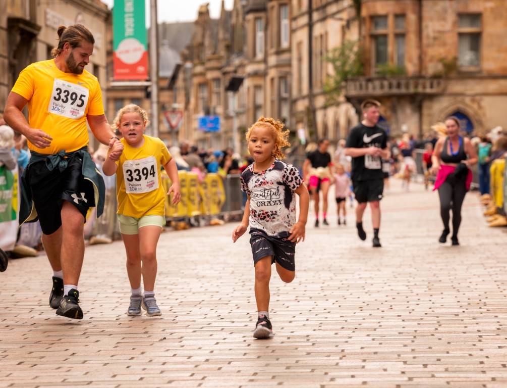 Young runners in the Paisley Fun Run 2026