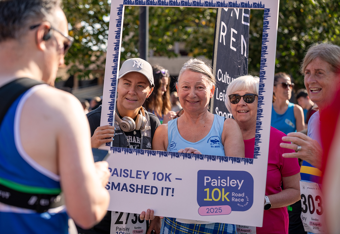 Runners taking part in the Paisley 10k in 2025